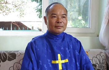 A pastor devotes all his life to front’s affairs
